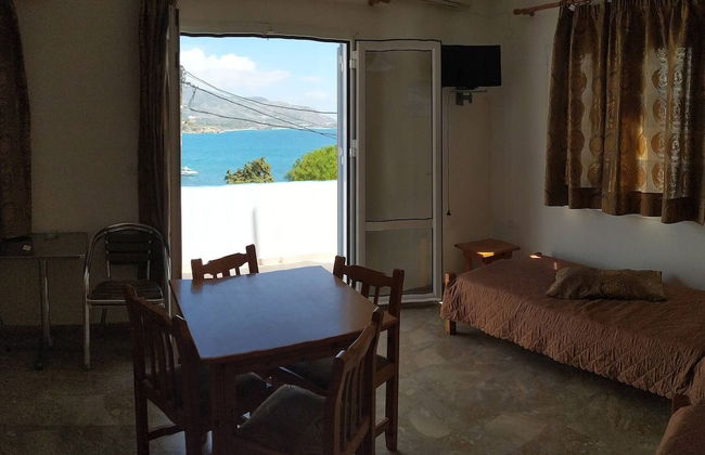 Sea View And Mountain View Apartment For 4 People - Photo 19
