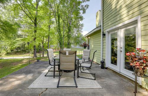 4 Mi to Stone Mountain Retreat with Office! - Foto 21
