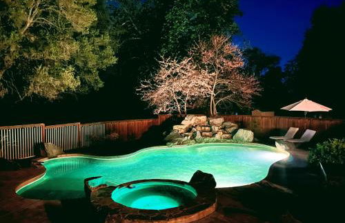 Log Cabin w/ pool, spa, game room, sleeps 20 - Foto 19