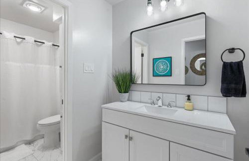 Creekview Cottage- Events, Hot Tub, Gameroom - Foto 24