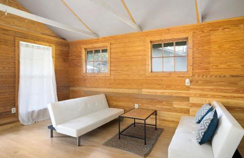 Expansive Vacation Lodge Rental for 60 Guests in Covington, Louisiana - Foto 2