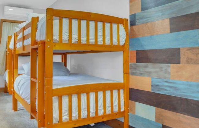 Reduced Nightly Rates! Park City Cabin, Hot Tub, Fire Pit - Sleeps 14 - Photo 45