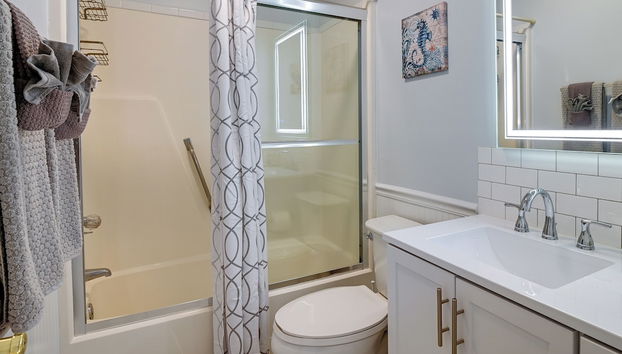 Surfside Beach Condo w/ Ocean Access & Balcony - Photo 3, Intérieur