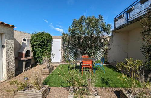 Family cocoon by the sea - Photo 15