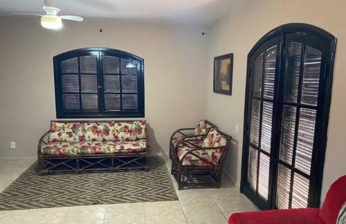 Ampla casa em condomínio a 300mt da praia - Foto 31