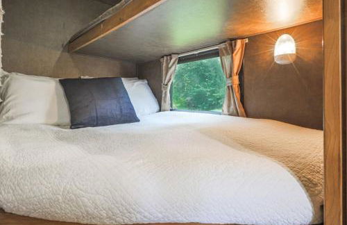 Camper- Relaxing Space After a Day of Hiking - Foto 7