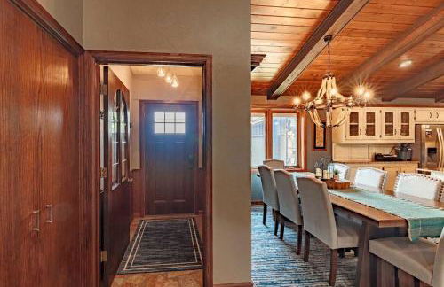 Waterfront Home with Dock Sleeps 8 - Foto 24