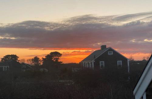 Relaxing guesthouse with pool, stunning views close to beach - Foto 9