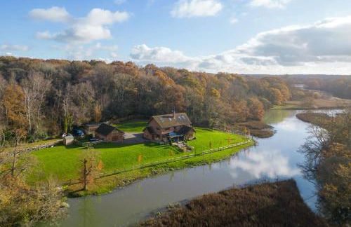 Serene Riverside: 6BR Luxury Retreat in Curdridge - Photo 2