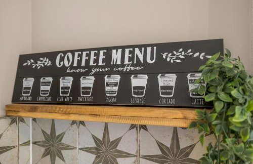 Luxury Plymouth Work & Stay House - Photo 14