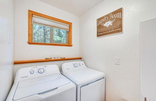 Peaceful Eureka Getaway - 1 Mi to Glen Lake! - Foto 10