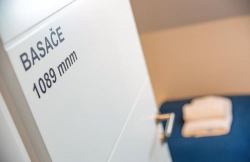 Modern Alpine Monsalbius Chalet - Foto 25