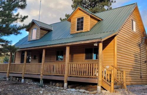 Log Cabin Zion Retreat. Walking distance to East Zion Trails - Photo 1