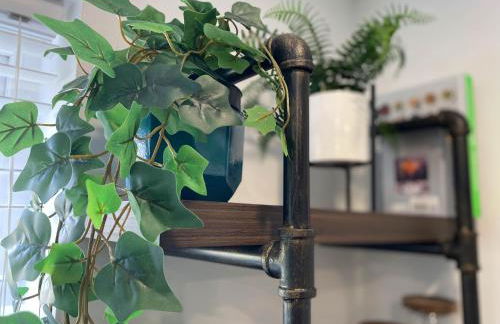 Cosy 4 Bedroom Town House with Mountain views, Private garden and ease of access into Abergavenny - Foto 23