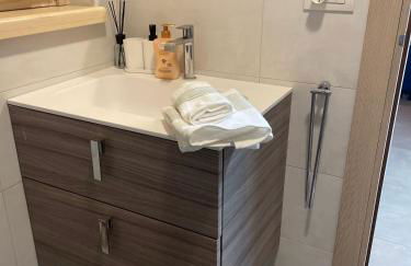 Reflections At The Lake - Foto 25