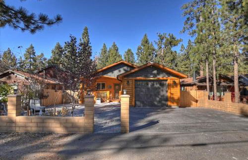 Stylish Elysian Big Bear Cabin w Enclosed backyard - Foto 8