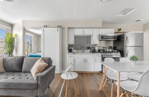 Luxe Mattresses Pet Friendly Free Prkng WiFi - Foto 8