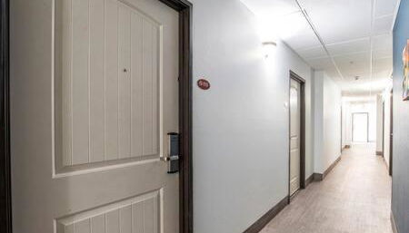 The Vistas 119 Modern studio with full kitchen 1st floor great location - Foto 4