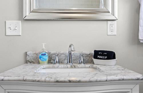 Historic 3-BR Downtown Bourbon Getaway - Foto 46