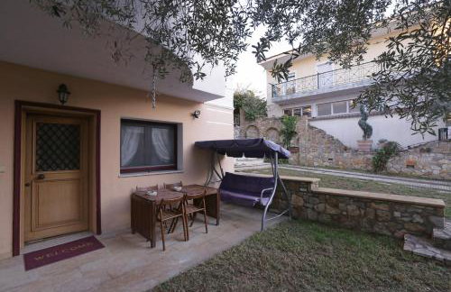 ASLANIS SOUROTI Family Home - Photo 17