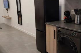 ZONA LUXURY 1 a 5 min de la ESTACIÓN DE BUS Y TREN MARÍA ZAMBRANO - Foto 5