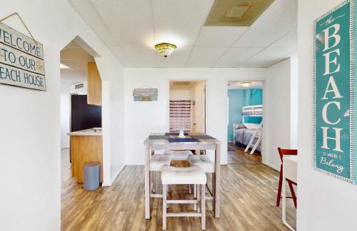 Bay Views and Beach Access Ingleside Getaway - Foto 6