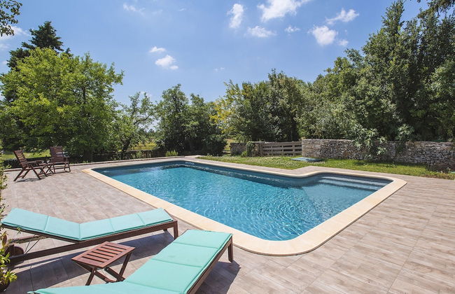 Spacious Holiday Home in Svetvincenat With Pool - Foto 22