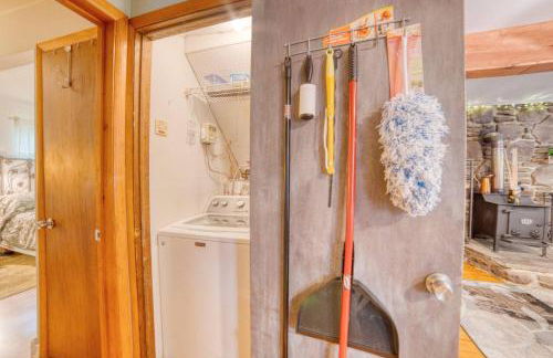 1mi to Lake Wallenpaupack | Firepit | Pet Friendly - Foto 43