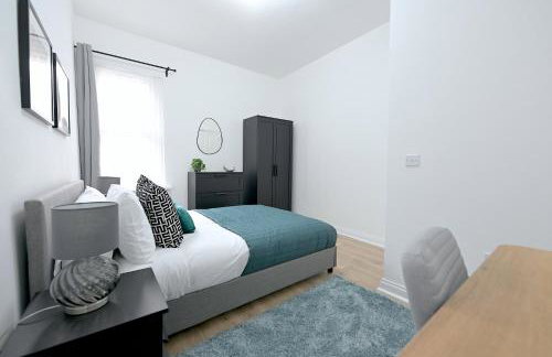 Bright & Large 3 Bed Flat in London - Foto 13