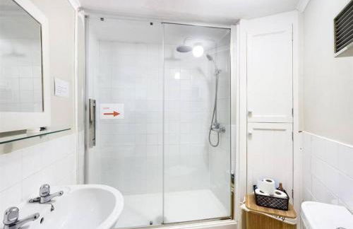 One Bed Ground Floor Apartment- Great Getaway - Foto 9