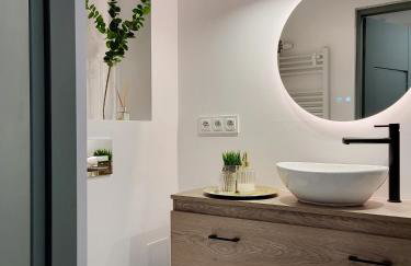 MoreLove II - Photo 10