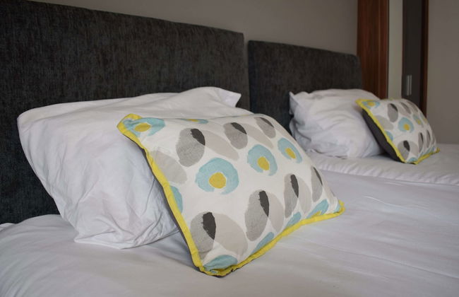 Argyle Apartments - Photo 2