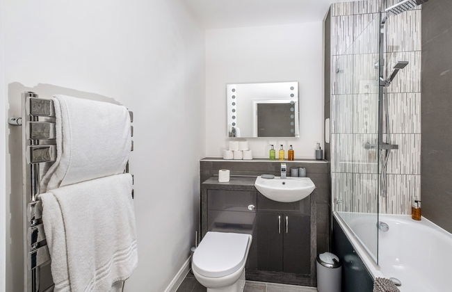 Town Center 2 bed Serviced Apartment 8 - Foto 23