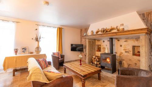 Gîte Chabrignac, jacuzzi et sauna privatif, piscine chauffée partagée, Wifi, salle de jeux - Foto 5