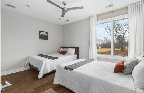 Modern Luxury Rooftop Deck, 3 mi to Downtown - Foto 32