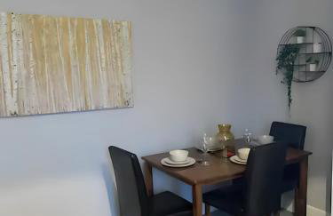 Heaton-Beautiful 3 Double Bedrooms Sleeps 6 Free Parking and Wifi - Foto 5