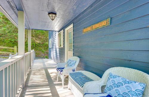 Lakefront Murphy Getaway with Deck, Dock and Kayaks! - Foto 26