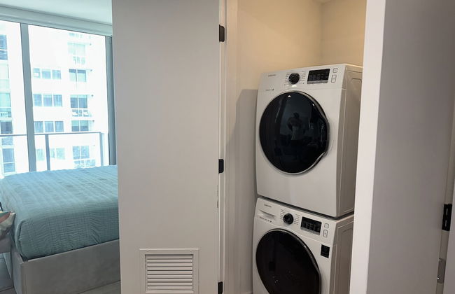 Designer Studio Downtown Miami with Rooftop Pool and Gym - Foto 6