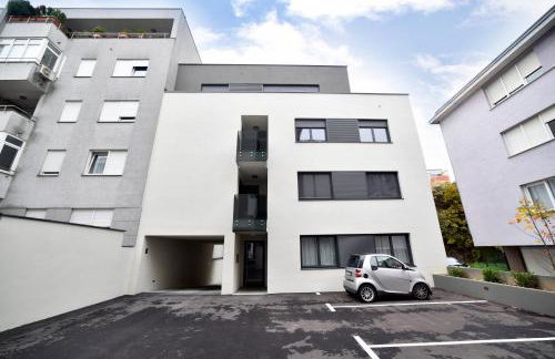 Ophelia - Spacious 2-Bedroom Apartment with Parking & Balcony - Foto 25