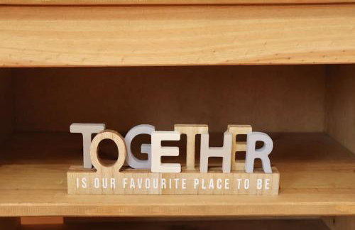 Lovely staycation with family FREE Parking & WiFi - Foto 17