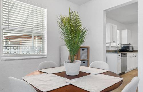 Nestled in North Port - Foto 25