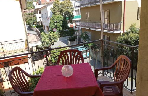 Aurora and Brothers' home - Photo 3