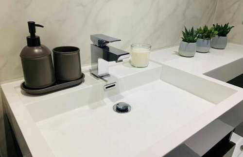 Cosy Roseburn Apartment, Edinburgh - 2 Bedrooms, FREE PARKING - Foto 37