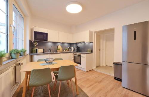 BG Living & Hosting - Stilvolle Ferienwohnung im Zentrum von Wittlich - 2 Schlafzimmer, Netflix, Waschmaschine, bis 4 Personen - Foto 13