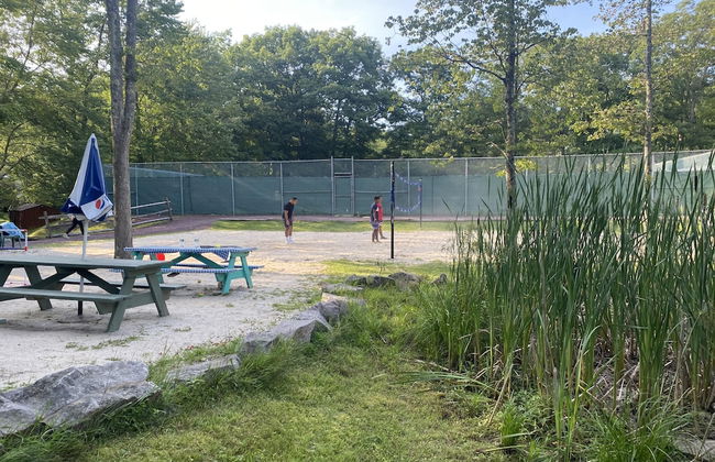 Pocono Retreat -1 Mile to Lake and Skiing - Foto 68