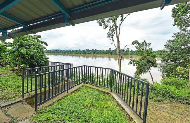 OYO HOME 90682 Liliz Mambang Farmstay - Foto 23