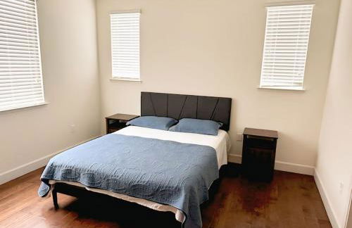 Cozy Charm Newark Retreat with Free Wifi and AC - Foto 10