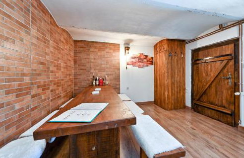 5 Bedroom Awesome Home In Novi Marof - Foto 7