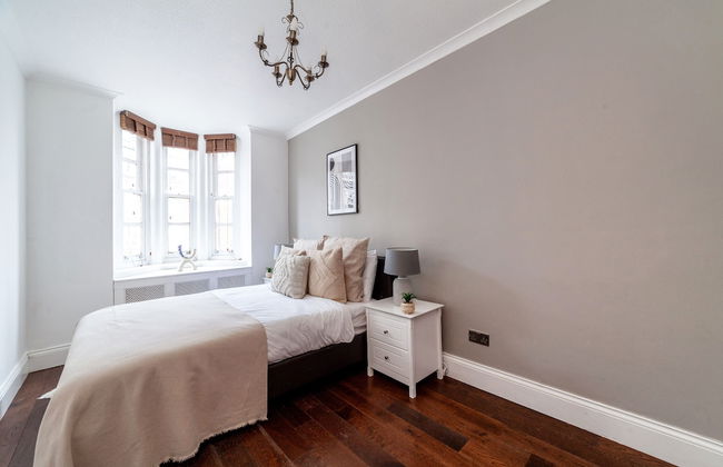 3 Bed Apartment in St John’s Wood - Photo 4