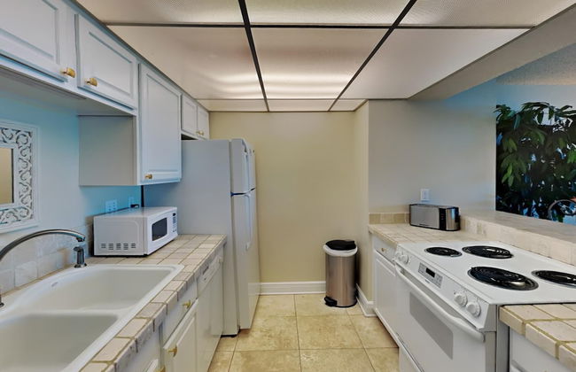 Sabine Yacht & Racquet by Southern Vacation Rentals - Foto 29